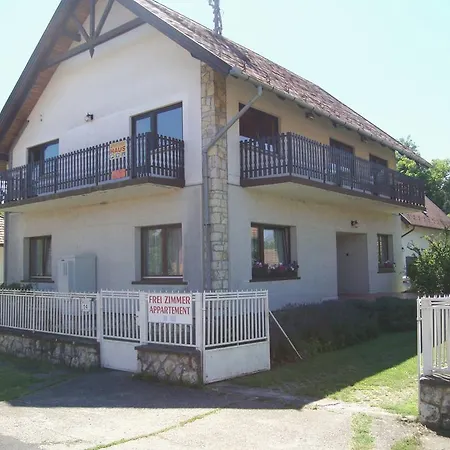 Gyongyvirag Vendeghaz * Balatonboglár