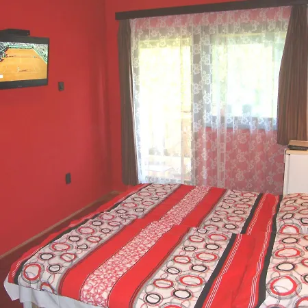 Gyongyvirag Vendeghaz Lägenhet *