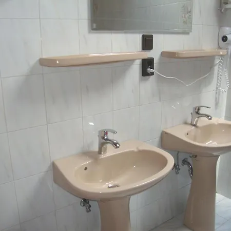 Gyongyvirag Vendeghaz Lägenhet Balatonboglár