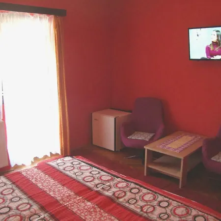 Gyongyvirag Vendeghaz Lägenhet *