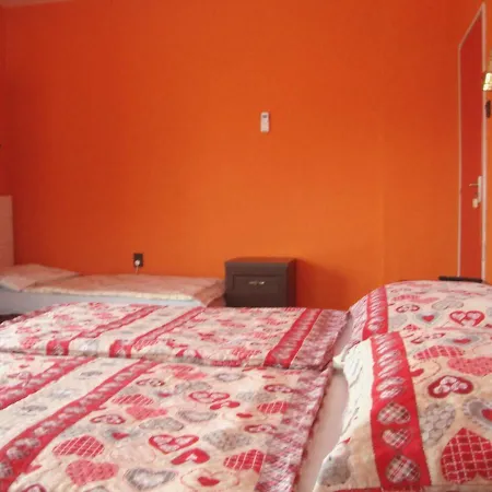 Apartment Gyongyvirag Vendeghaz Balatonboglár