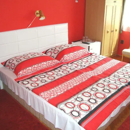 Apartment Gyongyvirag Vendeghaz Balatonboglár