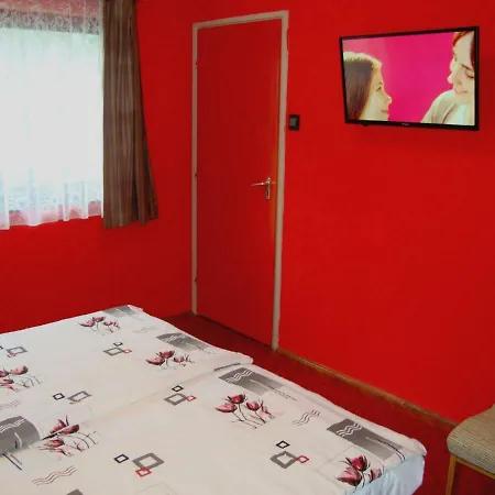 Gyongyvirag Vendeghaz * Balatonboglár